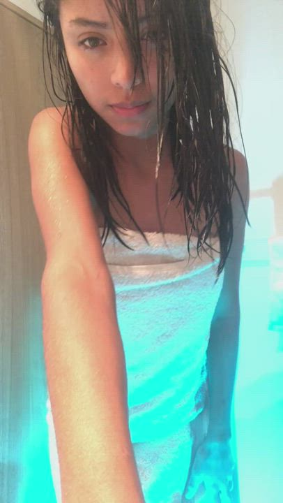 Come wash my back daddy? : video clip