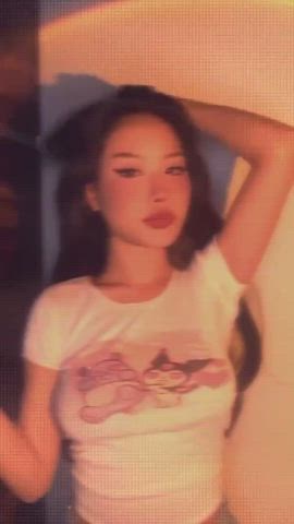 Can anyone help me identify who she is? : video clip