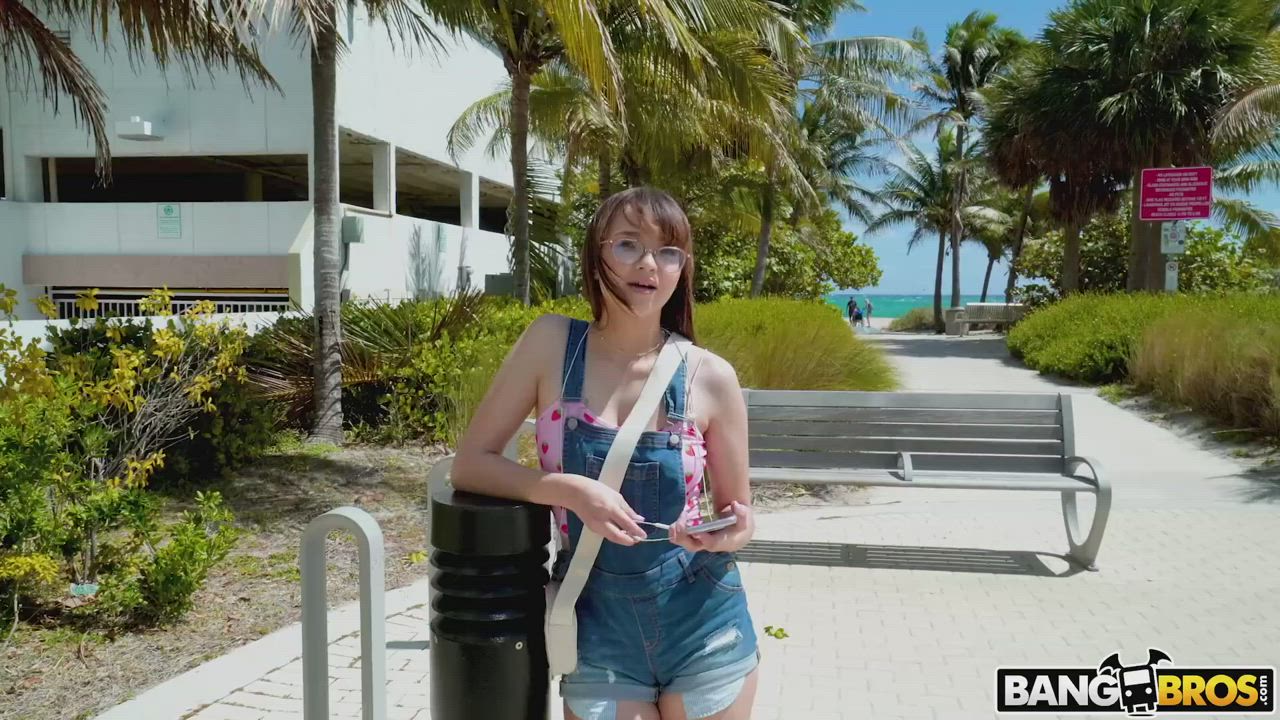 Honey Does Anal : video clip