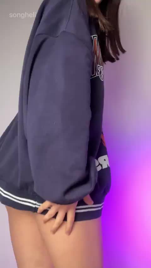 Im pretty tiny, but my ass can still take it ! : video clip
