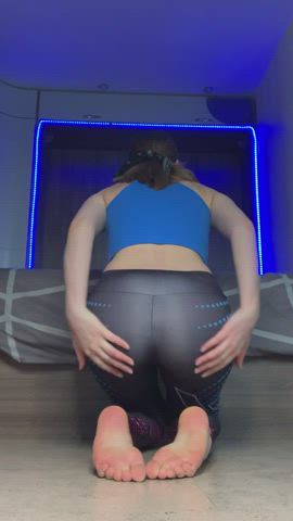 Would you fuck me if I was your step sister? : video clip