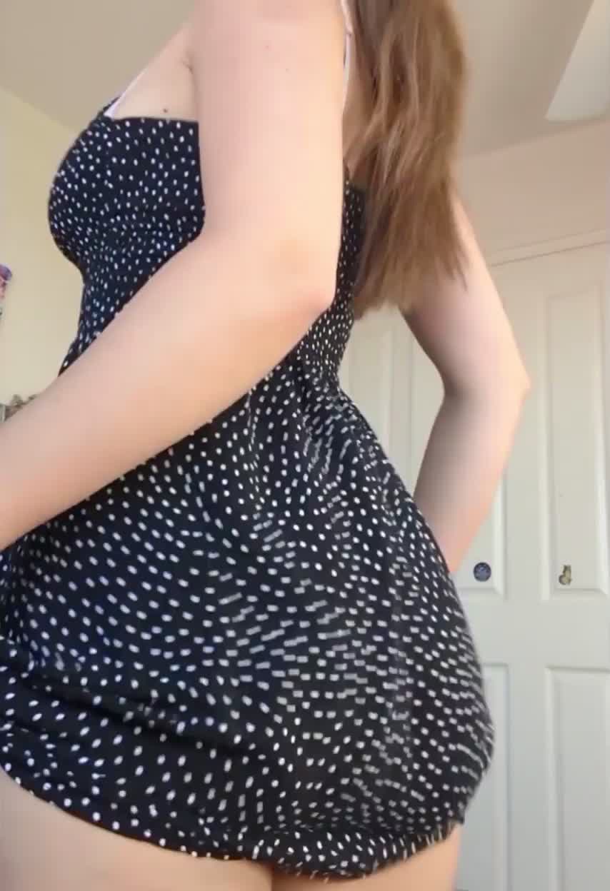 Wondering how long you'll last for No Nut November ;)... : video clip