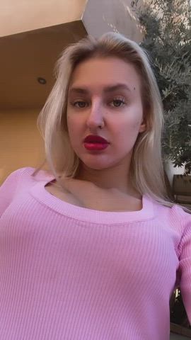 flashed my huge tits in my parents garden.. hope they won't find out - even though one of my neighbours caught me : video clip