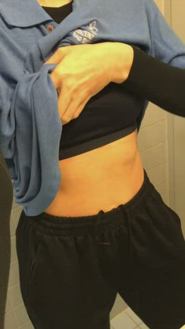 When work at the office gets boring I get horny all the time.. and then stuff like this happens haha… i think my coworker saw me flashing my teen tits :0 : video clip