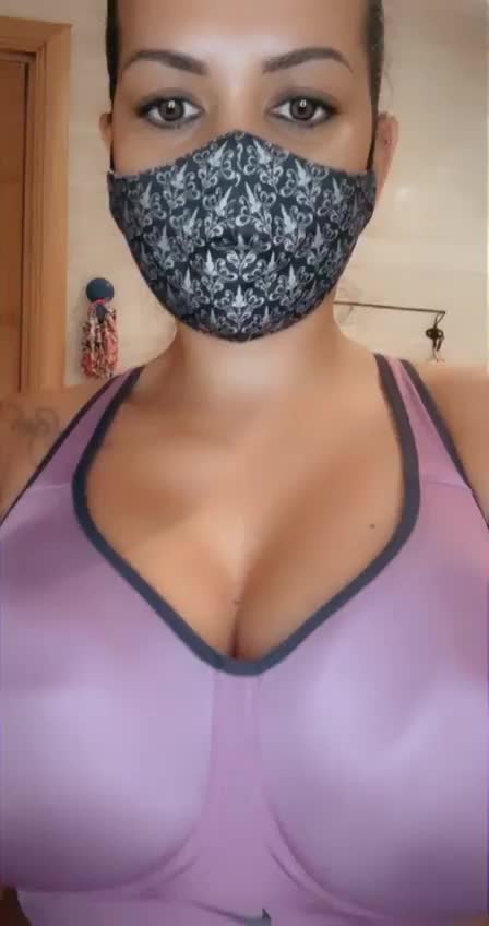 I hope this makes you hard ;) : video clip