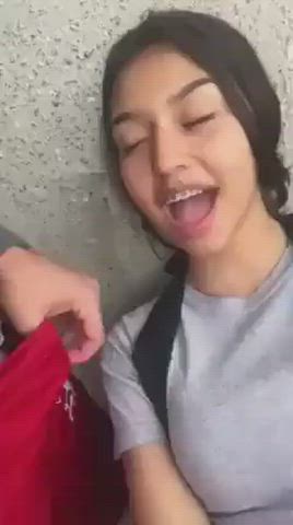 who this pretty girl / full video link? : video clip