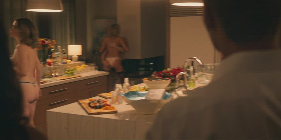 Krista Morin in Sex/life : video clip