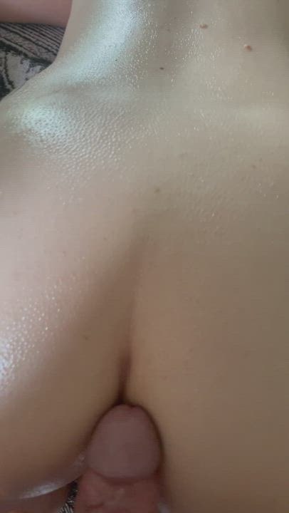 What started as a massage turned into my ass getting pounded! I was definitely satisfied 🥰🥰 : video clip