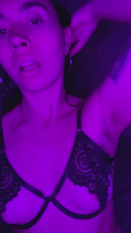 Who wants to lick my hairy armpits? 👅 : video clip