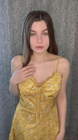 I’ll let you cum inside me if you eat me out before : video clip