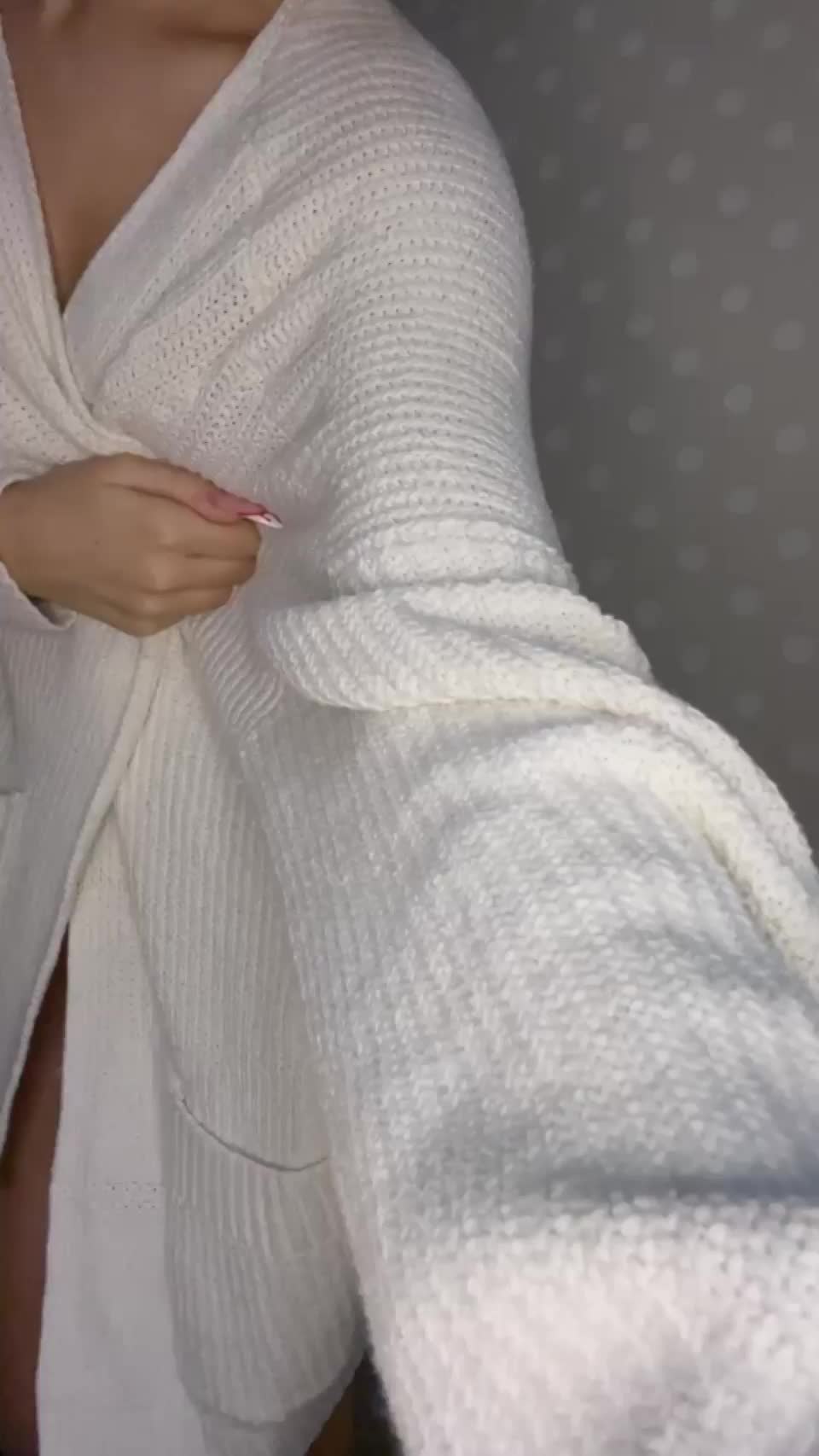 I'll tease you until you act : video clip