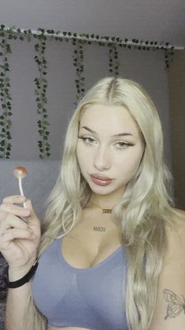 I can be yours :) : video clip