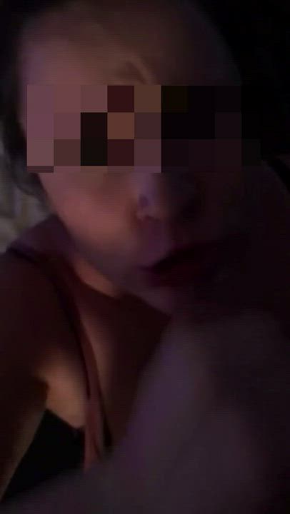 Love how she strokes it all out with her tits out : video clip