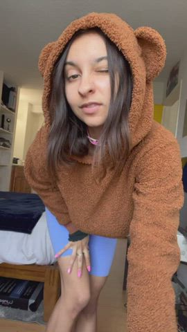 Teddy bear girl : video clip