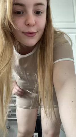 4”11 with some cute funbags! :) : video clip