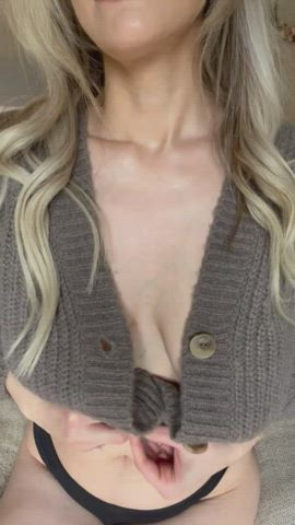 Can I convince you to bone me? : video clip