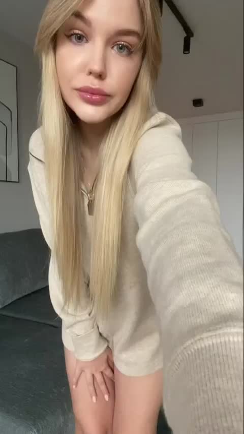 Would you let me bouncing on your cock? : video clip