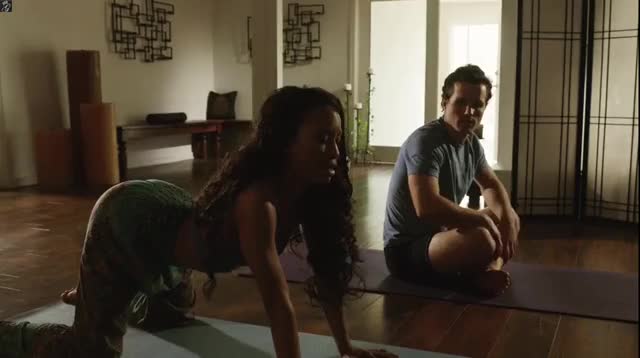 Demi Sutra - Holding Out & Giving In : video clip
