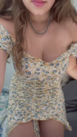 are my natural boobs girlfriend material? (19f) : video clip