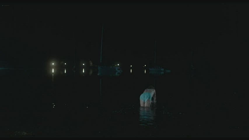 Sigourney Weaver - The Good House (2022) : video clip