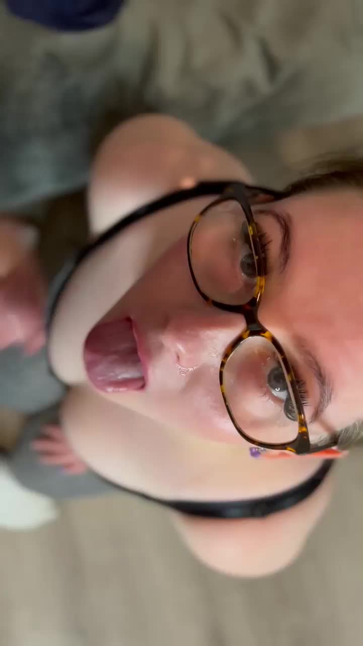 I think i need to clean my glasses : video clip