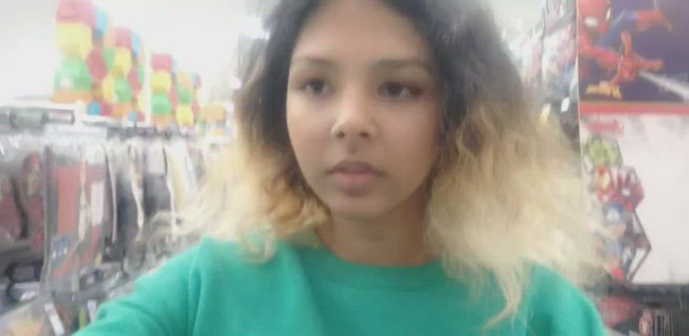 When out and about, flash your tits out~ 🎉 [GIF] : video clip