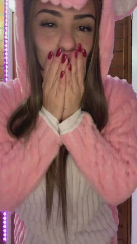 I love playing my tits, can you join with me? : video clip