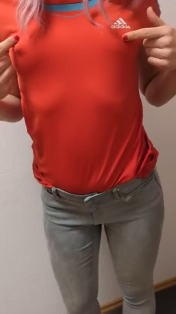 World Record, Stiffest Nipples : video clip