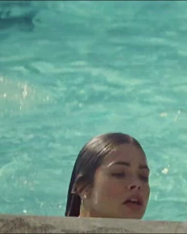Denise Richards see-through : video clip