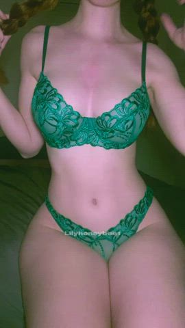Irish you’d breed me ☘️ : video clip