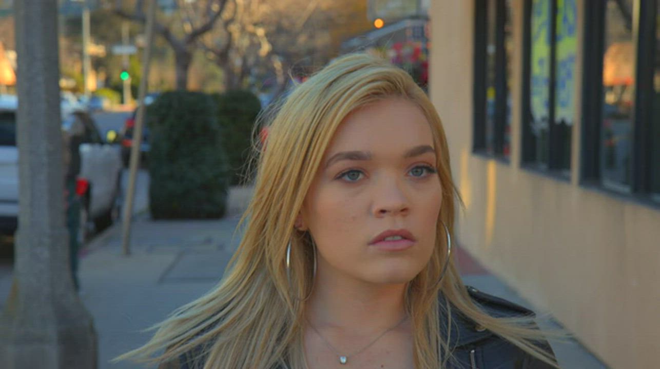 KATIE KUSH : video clip
