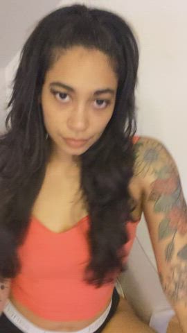 Do I look like I give good head? : video clip