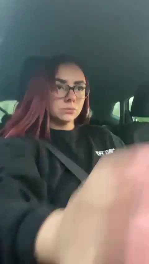 If you see me coming down the street, please stare 😇 [GIF] : video clip
