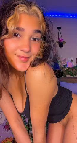 I’ll smile when you creampie me : video clip