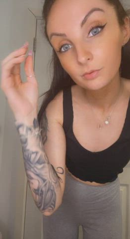 check out my profile and watch me getting rid of my remaining clothes 😈 : video clip