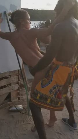 French MILF gets some African treatment : video clip