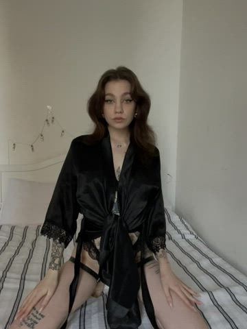 POV: I was your roommate and i stripped dance infront of you, what would you do? : video clip