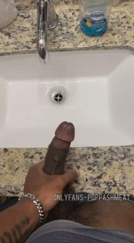 Let me bust all over your tits and face : video clip