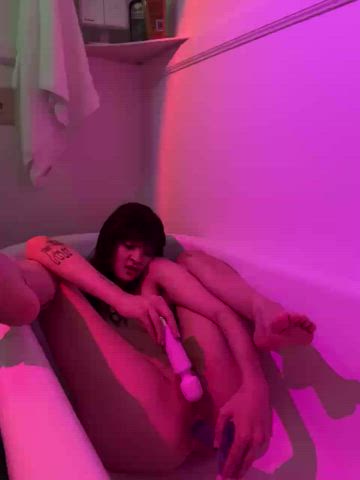 I need someone to help stretch me out 🥺 (18f) : video clip