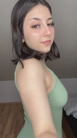 Do you like my dress on or off : video clip