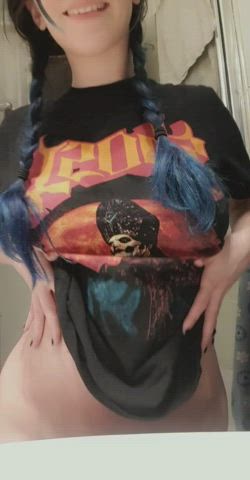 I like to tease you with my little titty drops : video clip