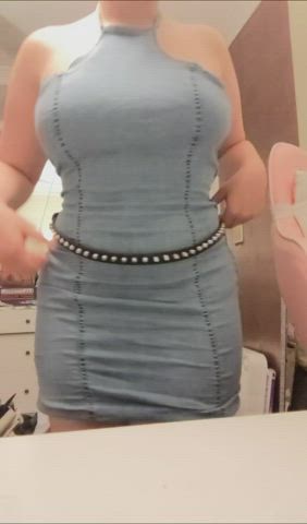 I like to wear clothes that are easy to take out on first dates, I hope you don't mind. : video clip