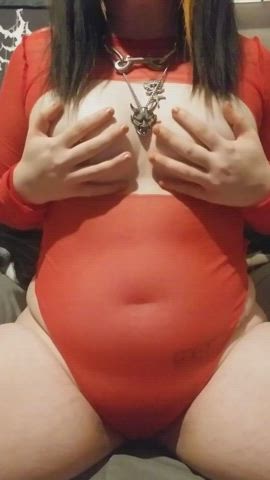 pale titty reveal;) : video clip