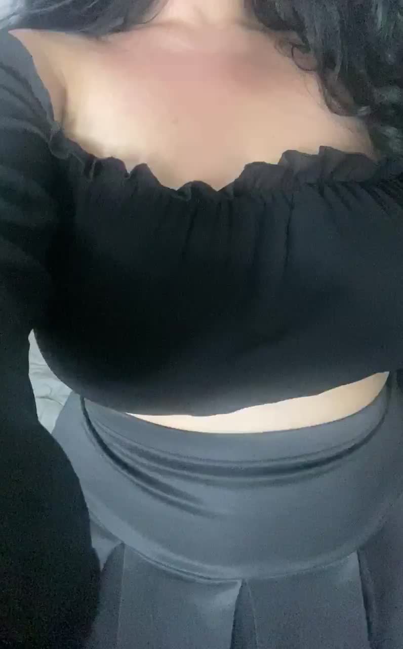 My big boobs are ready for our babies [OC] : video clip