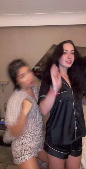 Two hotties! : video clip