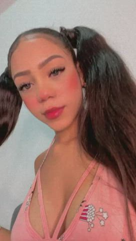 Latina teen wants to have fun : video clip