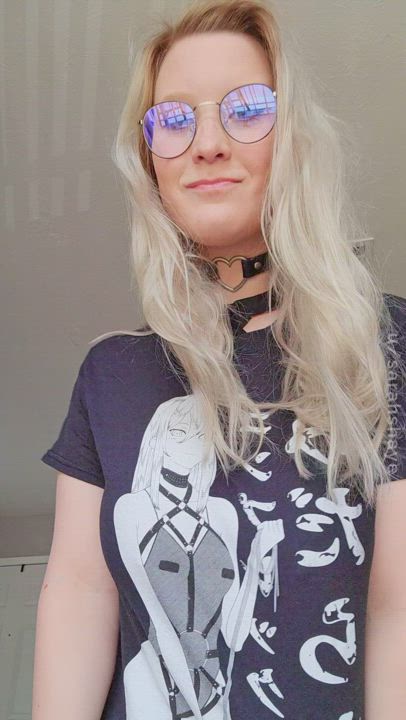 I'm a fuckin' nerd, but that doesn't mean I'm not full of surprises ;) : video clip