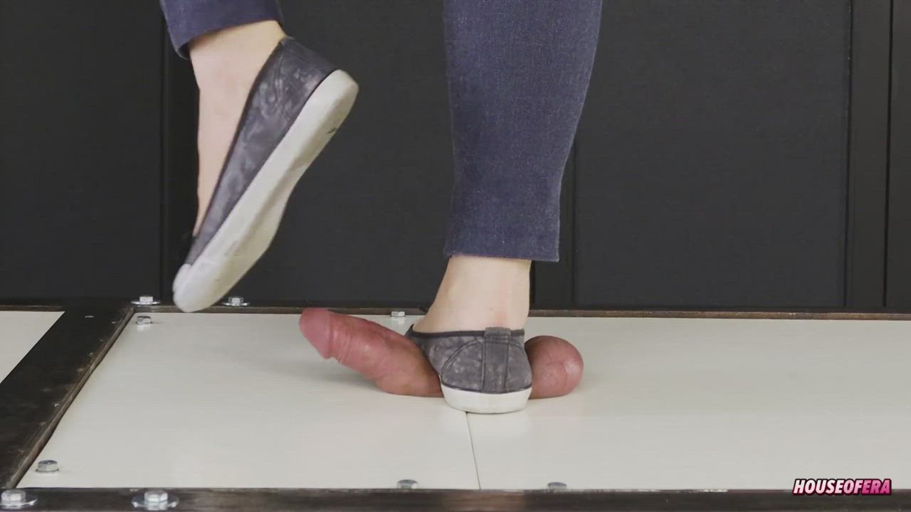Stomping finish : video clip
