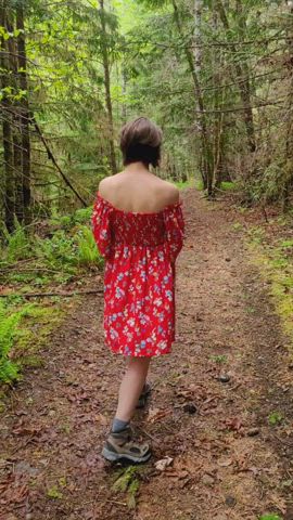 Can I make you hard while hiking? Maybe I can suck you behind a tree : video clip