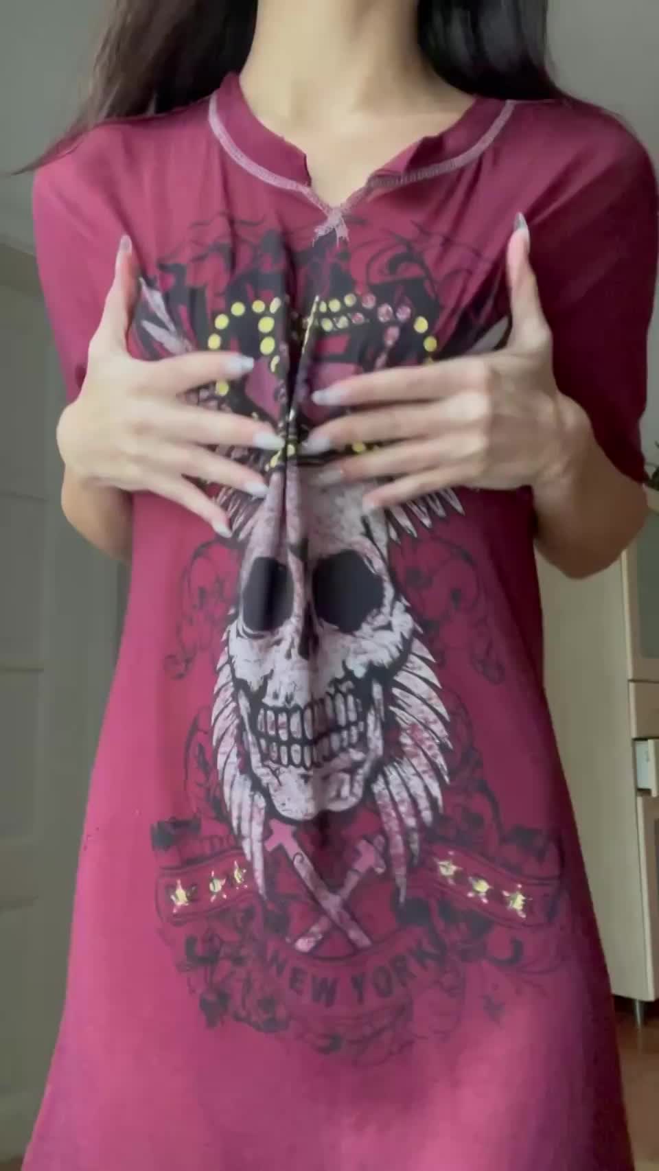 Please, delay your work and fuck me hard : video clip